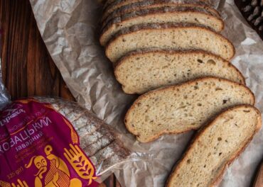 Чим відрізняється звичайний хліб від заварного?